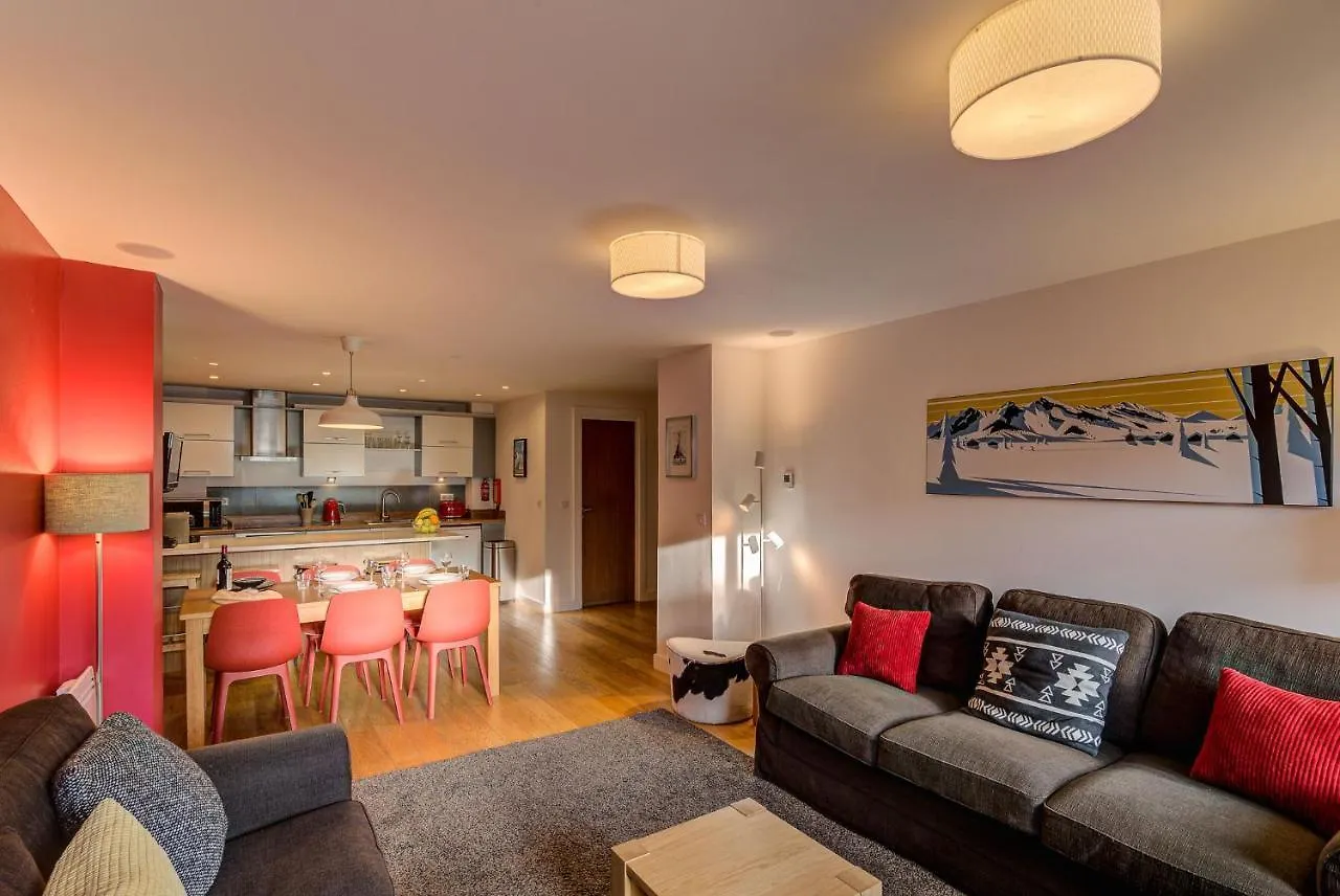 Biolay 2 - Alpes Travel - Central Chamonix - Sleeps 4-6 0*,  France