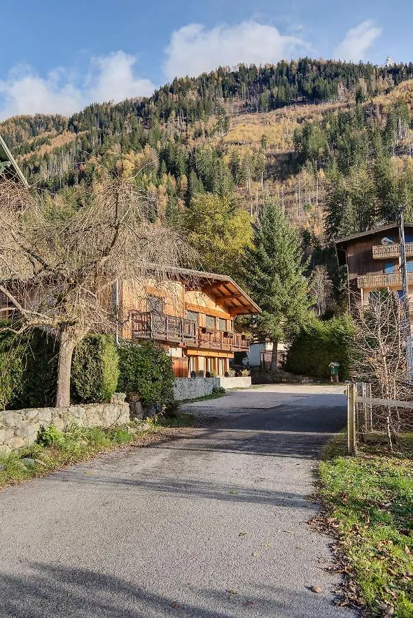 Biolay 2 - Alpes Travel - Central Chamonix - Sleeps 4-6 0*,